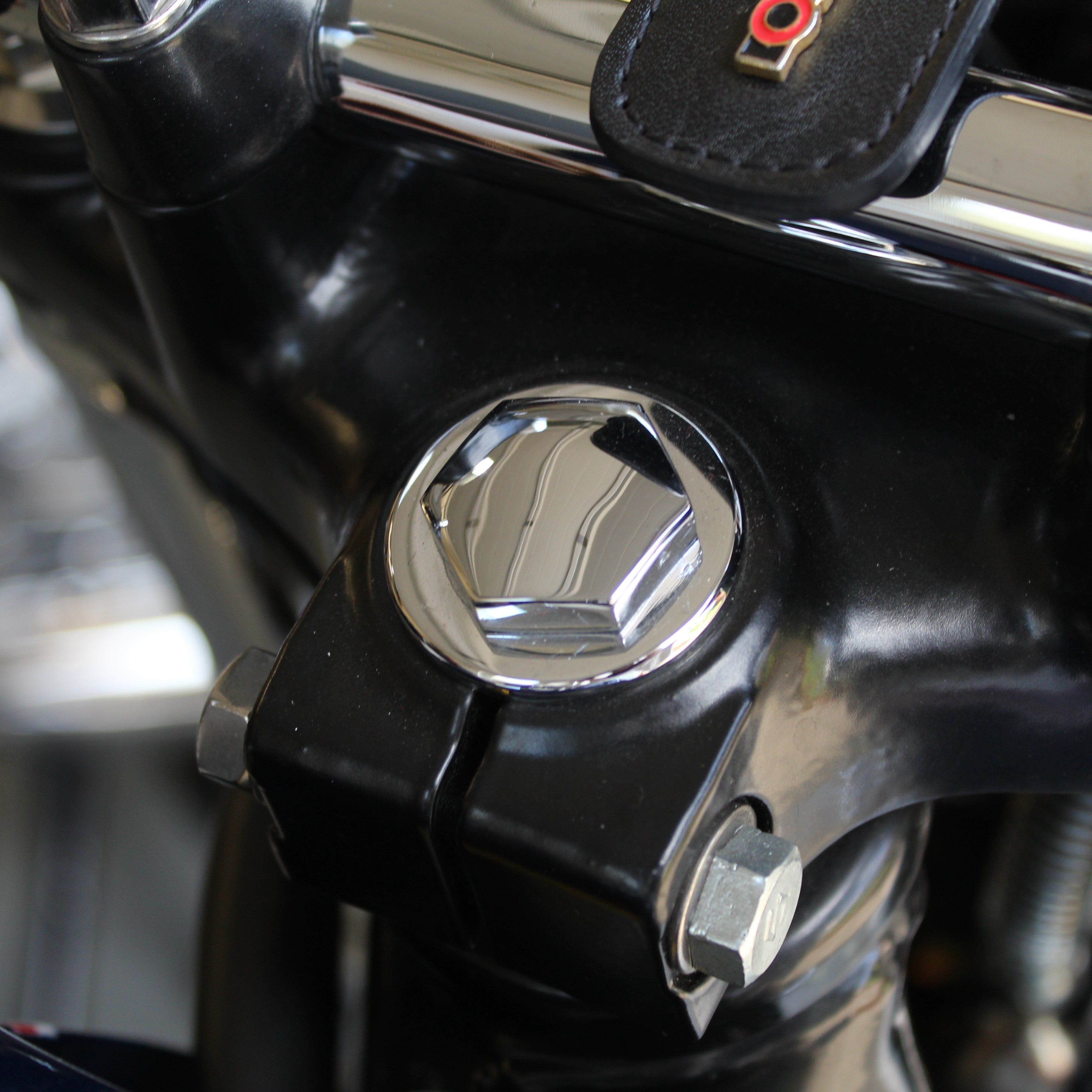 shiny yoke nut and washer suzuki gt750 gt550 gt380 09160-10036