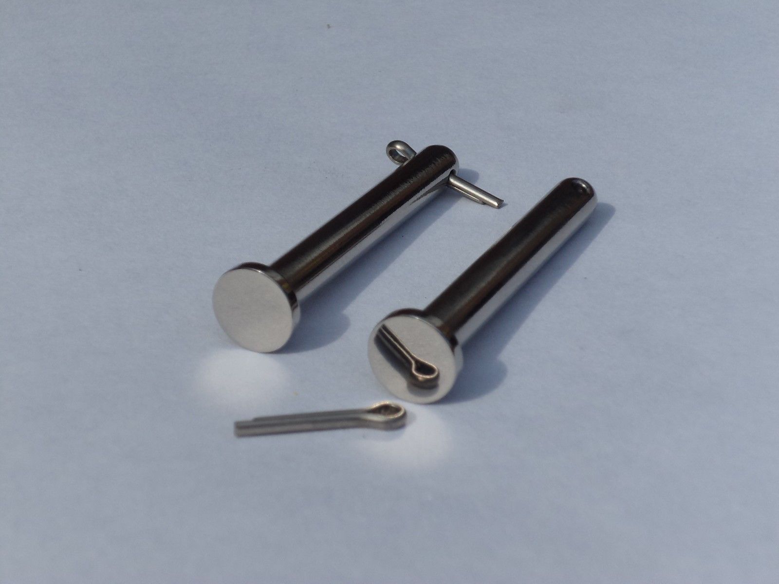 Suzuki 09200-06018 GS550 GS750 GS850 GS1000 Seat pin set