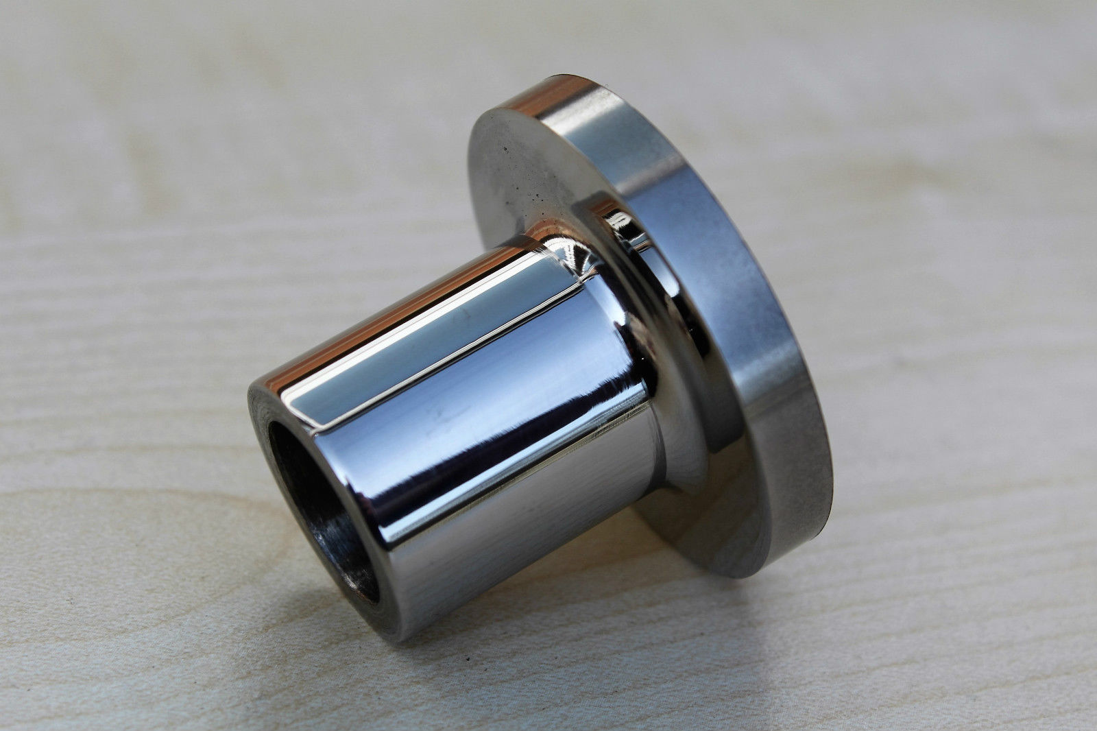 Suzuki 54740-18402 GT750 GT550 GT500 GT380 GT250 GS1000 Front Wheel Spacer